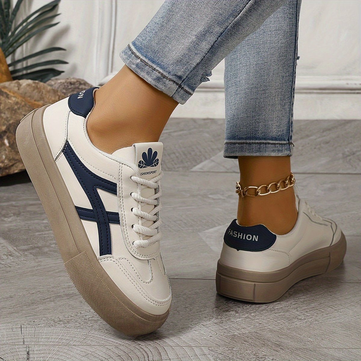 Women??s Colorblock Trendy Sneakers, Lace Up Soft Sole Platform Skate Shoes, Low-top Versatile Shoes - Image 4