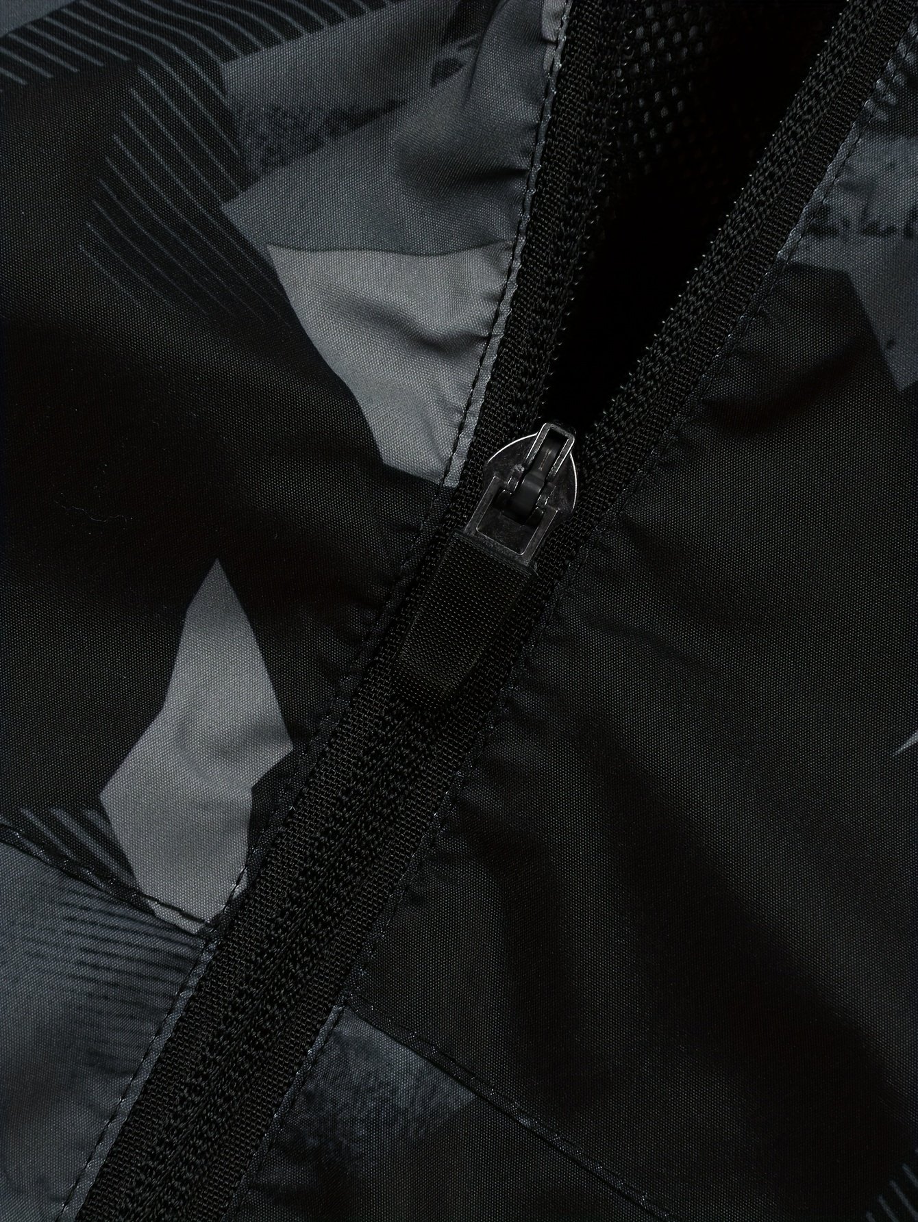 Geometric Pattern Design Men??s Color Blocked Zip Up Hooded Indbreaker, Suitable For Outdoor Hiking, Camping And Travel In All Seasons - Image 10