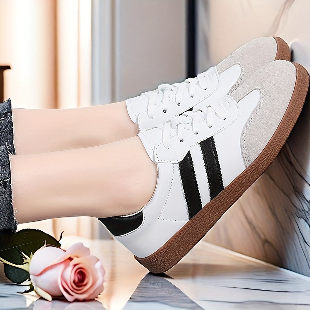 Women??s Fashion Colorblock Sneakers, Lace-Up Low-Top Casual Skate Shoes With Soft Platform Sole, Durable Versatile For Walking And Everyday Wear - Image 9