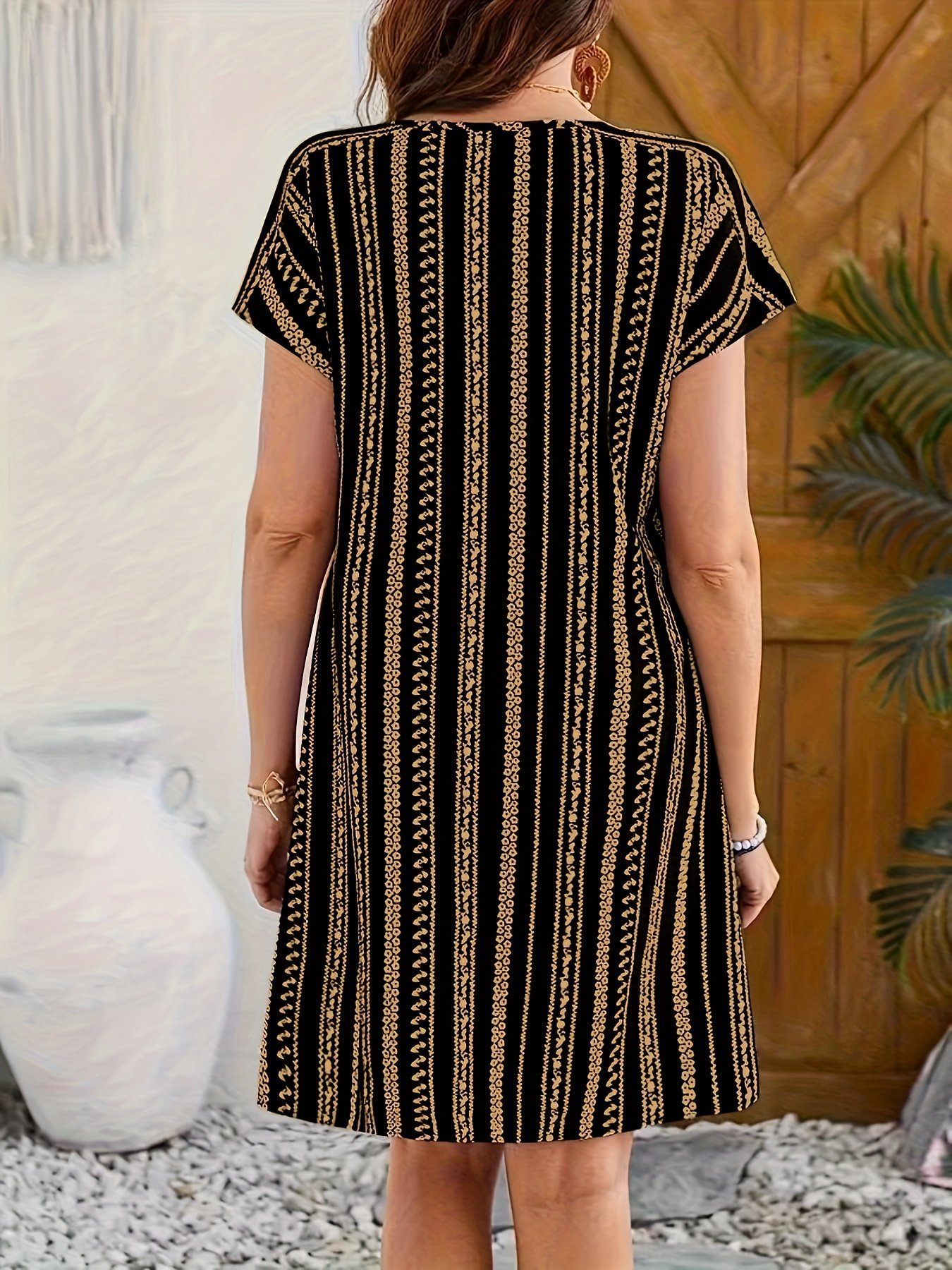 Striped V-neck Dress, Vacation Style Short Sleeve Shift Dress For Spring & Summer, Women??s Clothing - Image 4