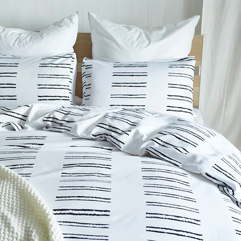 Black & White 2/3-Piece Striped Ladder Pattern Duvet Cover Set - Image 2