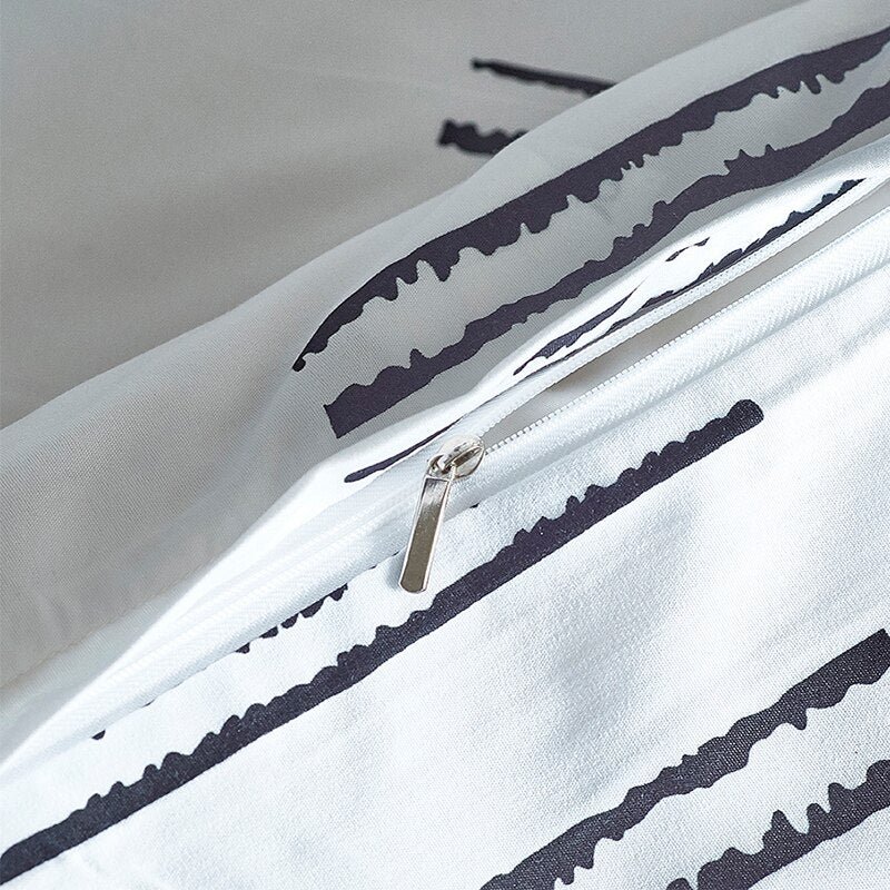 Black & White 2/3-Piece Striped Ladder Pattern Duvet Cover Set - Image 6