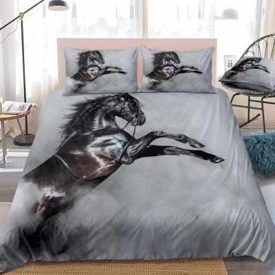 Gray 2/3-Piece Black Stallion Horse Duvet Cover Set