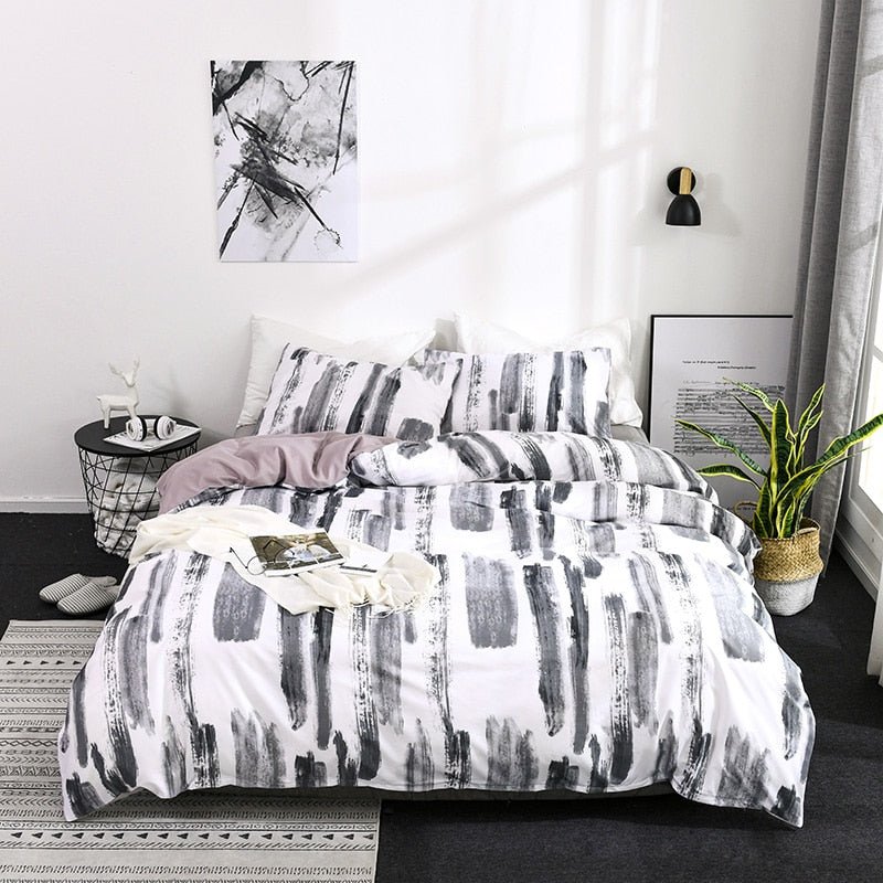 Black & White 3-Piece Abstract Stripe Pattern Duvet Set - Image 3