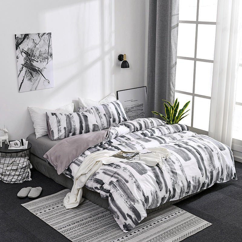Black & White 3-Piece Abstract Stripe Pattern Duvet Set - Image 2