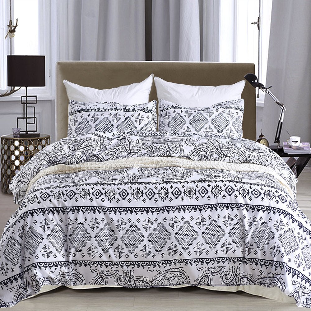 White 2/3-Piece Boho Geometric Pattern Duvet Cover Set